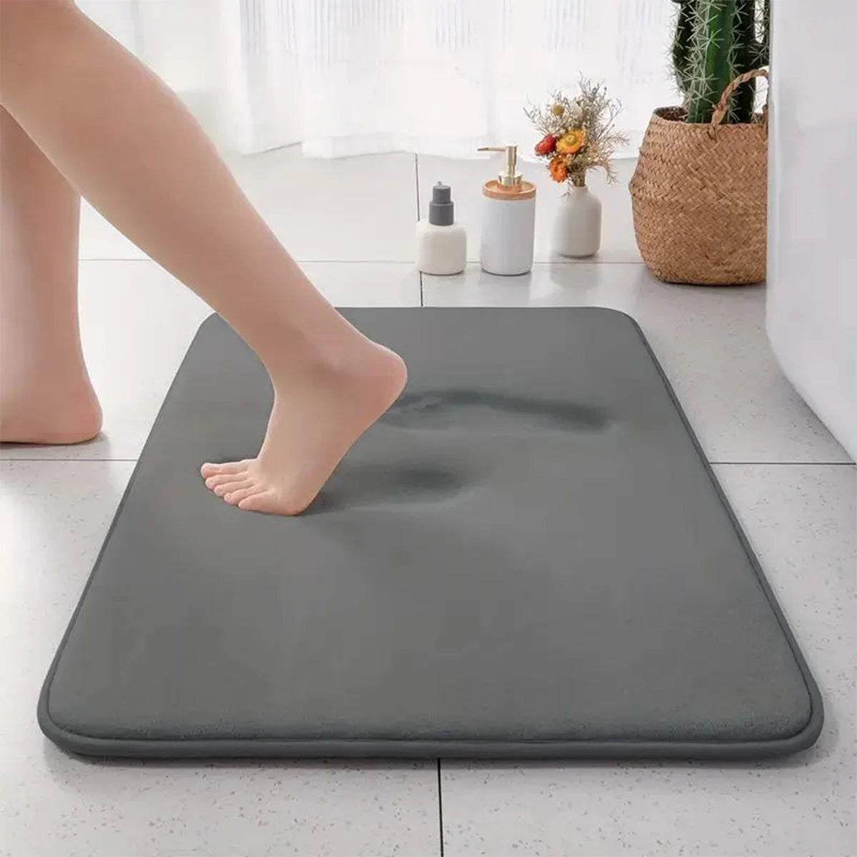 SoftHaven – Absorbent Bathroom Floor Mat (Non-Slip)